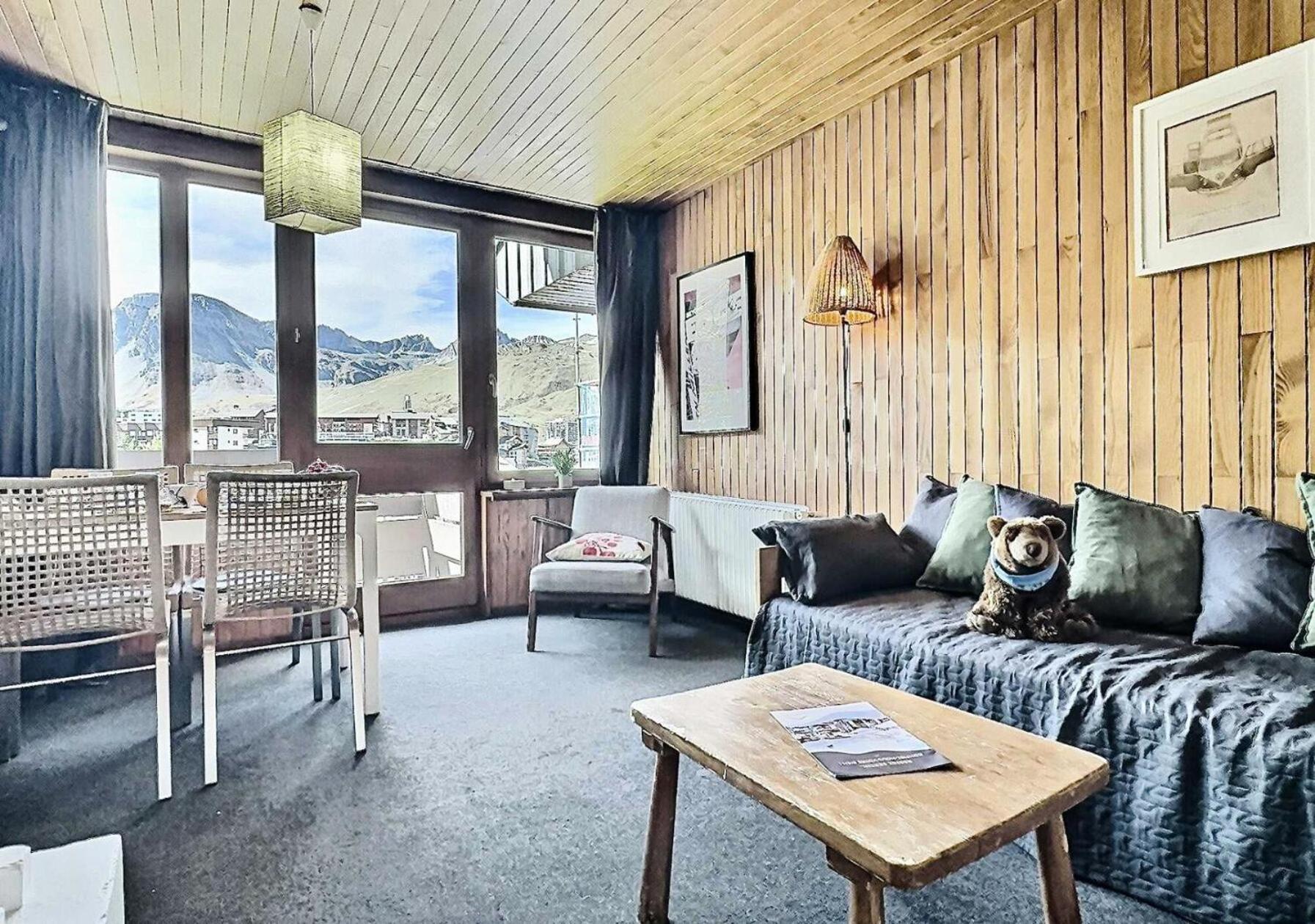 Lot 300 A Et B - 2 Pieces 4 Personnes Proche Des Pistes Et Des Commerces Dans Le Quartier Du Lavachet. Situe Au 4eme Etage D'une Resi Mae-1926 Apartment *